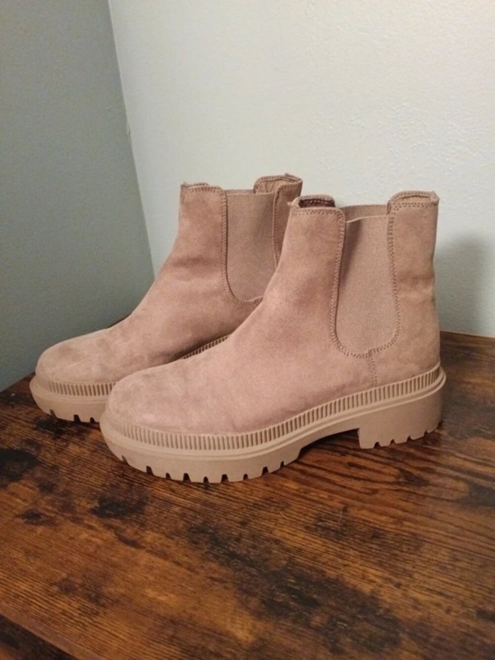 Ankle boots